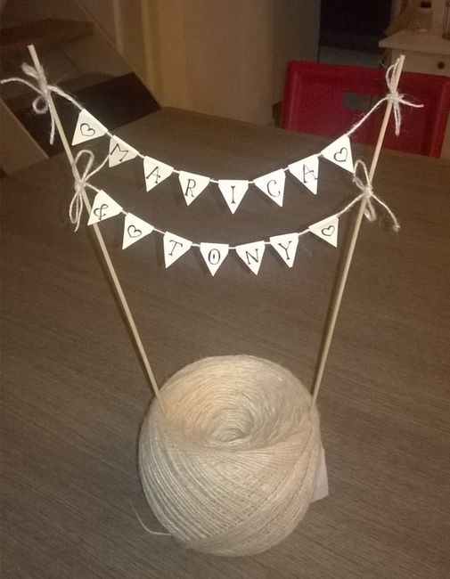 2.bunting cake topper