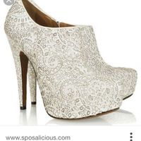 Scarpe...ne avete viste di simili?? - 2