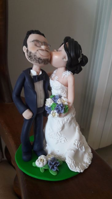 cake topper