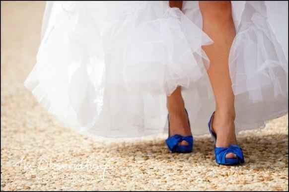 Scarpe blu per matrimonio al mare - 4