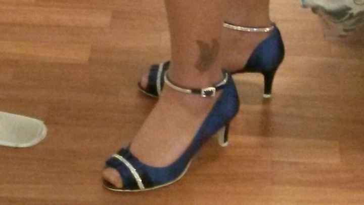 Scarpe blu per matrimonio al mare - 3