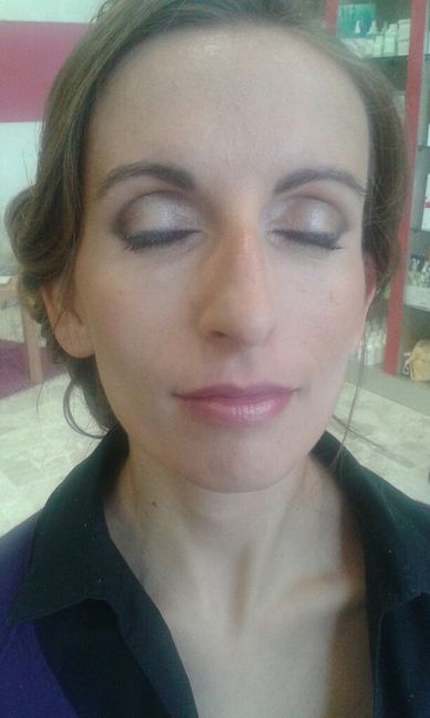 Acconciatura e trucco - 1