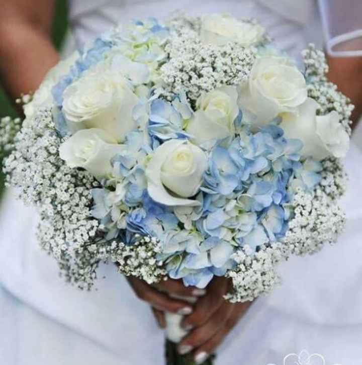 Consigli per il bouquet io ho scelto le ortensie dello stesso colore del vestito con abbinamento di 