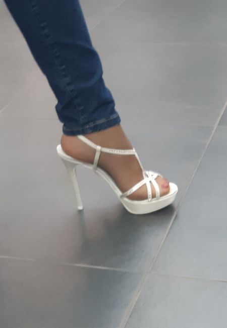 Alla ricerca delle... scarpe - 2