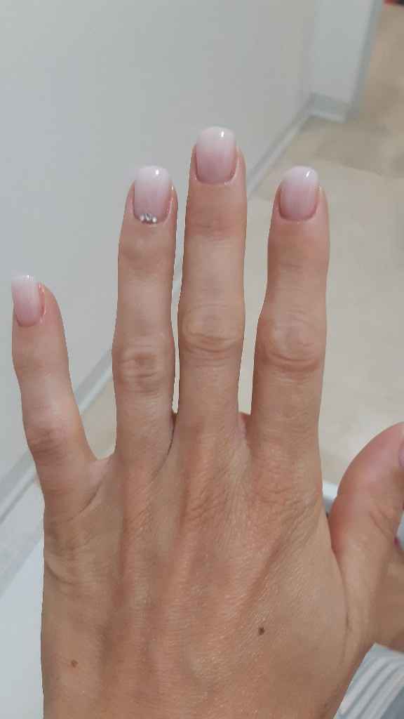 Manicure - 1