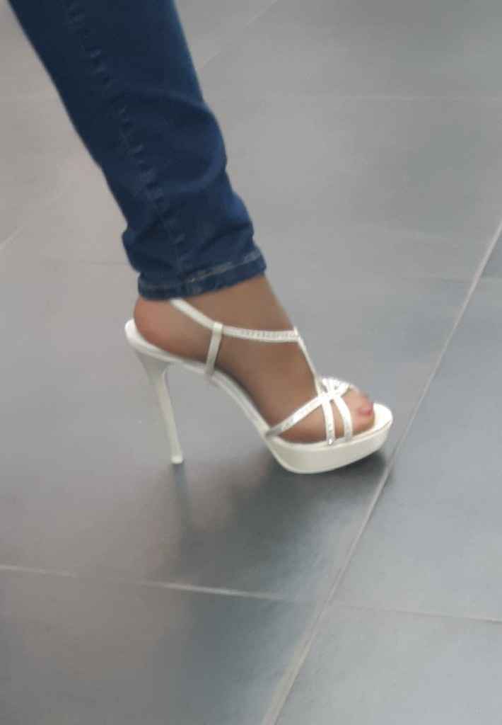 Alla ricerca delle... scarpe - 2