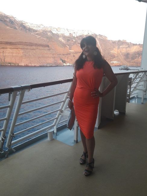 mentre lasciamo Santorini