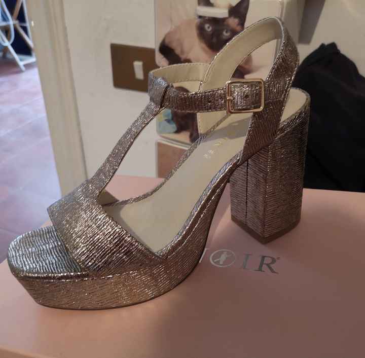 Quanto vi sono costate le scarpe da sposa? - 1
