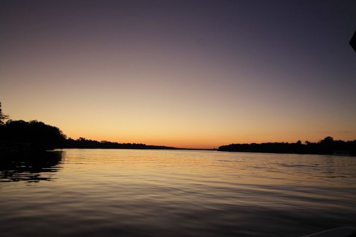 tramonto sul fiume Zambesi