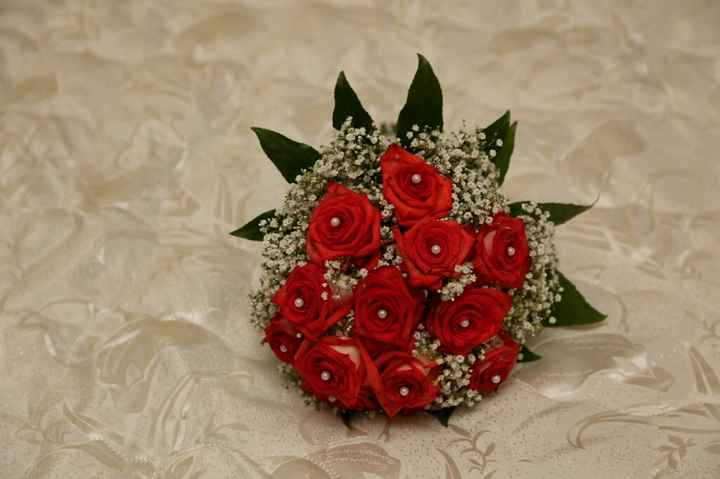 Il bouquet della sposa: colorato o total white? - 1