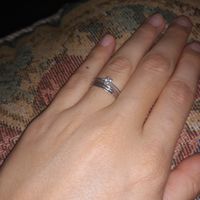 E ora mostraci una foto del tuo anello di fidanzamento! - 1