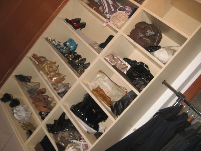cabina armadio zona scarpe e borse