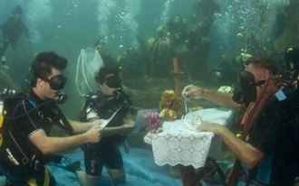 matrimonio in fondo al mar