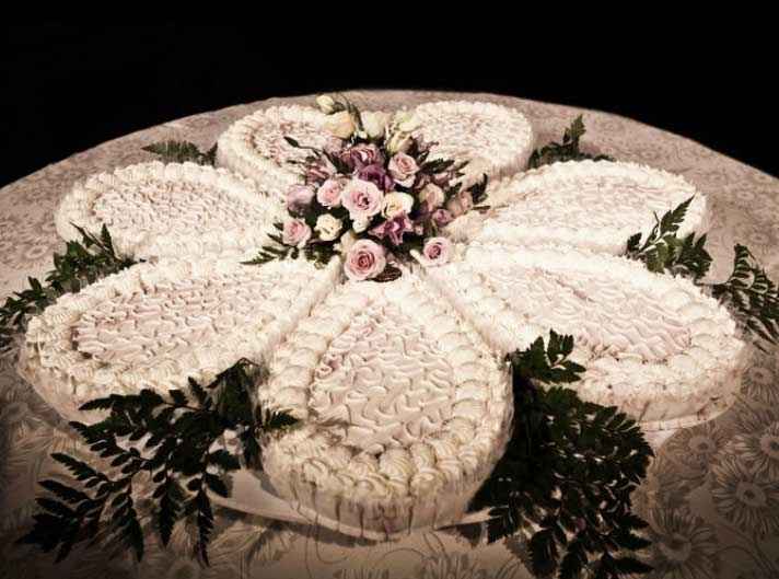 torta nuziale fiore