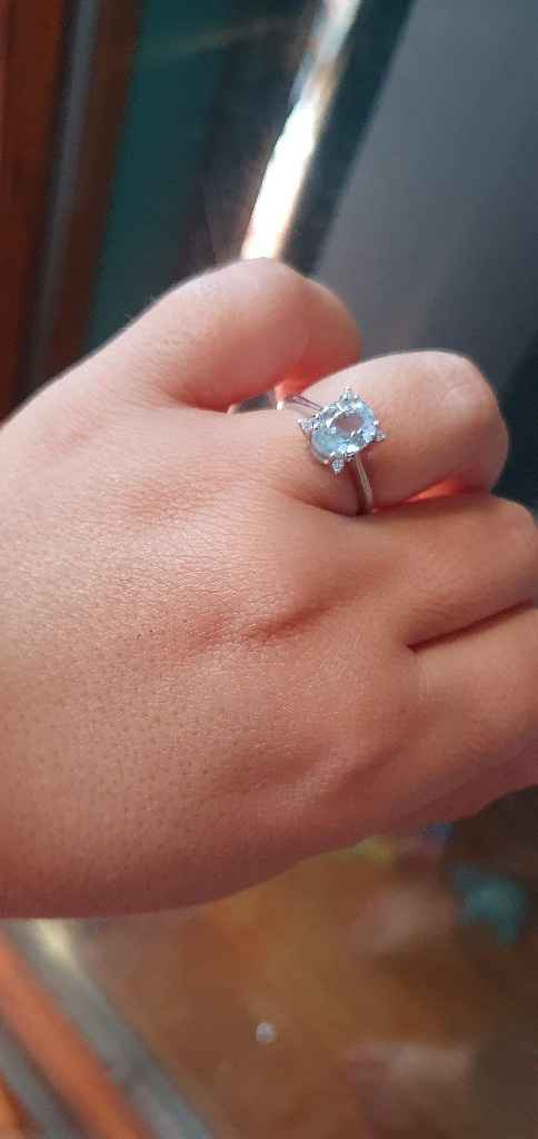 E ora mostraci una foto del tuo anello di fidanzamento! - 1