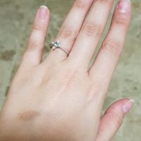 E ora mostraci una foto del tuo anello di fidanzamento! - 1