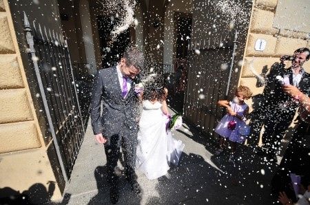matrimonio Pamela e Lorenzo, lancio del riso