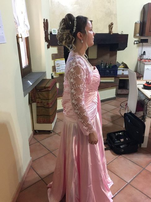 Dietro con vestito e accessori