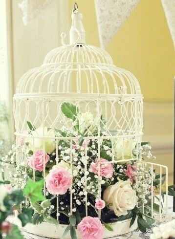 Colori bianco e rosa chiaro - 2