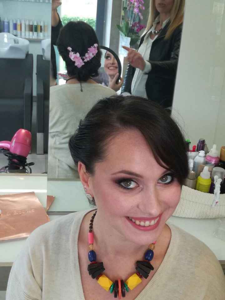 Ed eccola anche l'acconciatura!! - 2