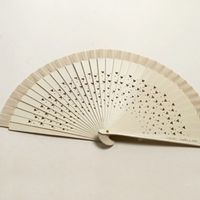 Ventaglio cuori color avorio