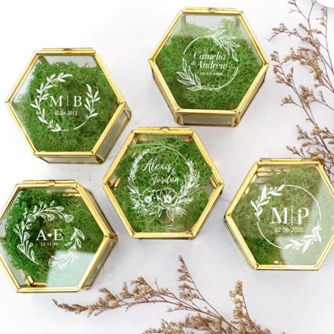 Porta fedi di legno 14