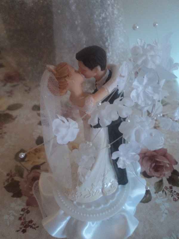 cake topper