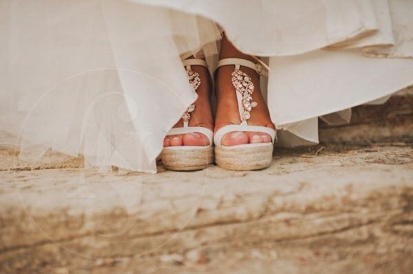 Calzature sposa in spiaggia - 3