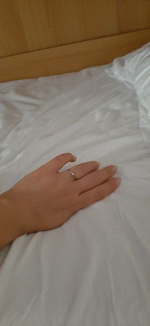 E ora mostraci una foto del tuo anello di fidanzamento! 6