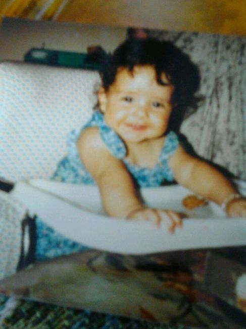 Una nostra foto da bambina e da adulta - 1