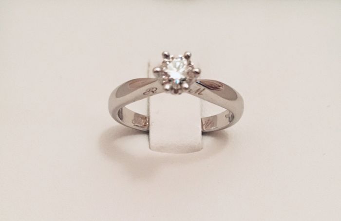 Anello di fidanzamento 3