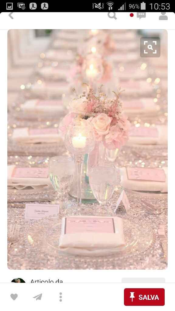 Colori bianco e rosa chiaro - 12