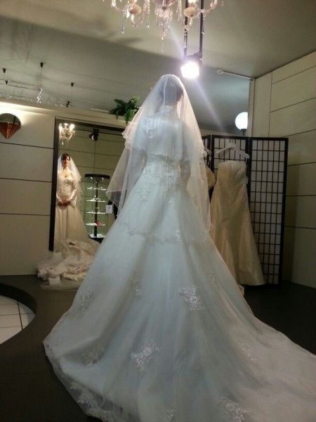 Maxi strascico per il vestito da sposa: sì o no? - 1