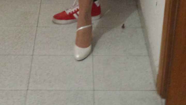 Scarpe tassativamente chiuse, ma raffinate. Queste le mie.  Come sono le vostre? - 2