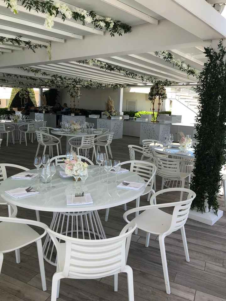 Allestimento floreale con pampas - 1