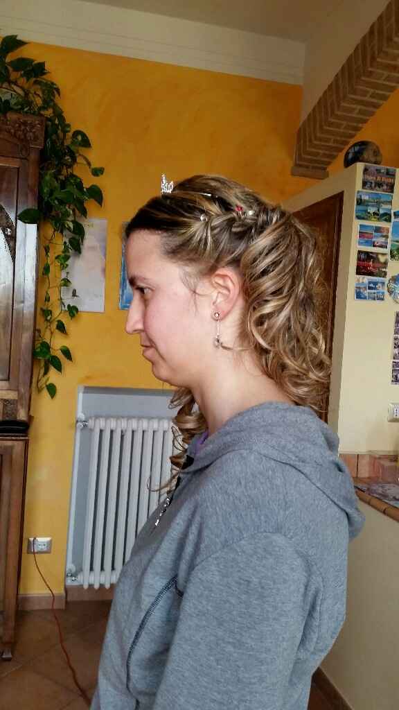 Aiuto acconciatura 😭 - 2