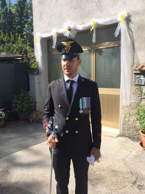 Il nostro uomo, ma quanto é bello vestito a festa!!!!!! - 1