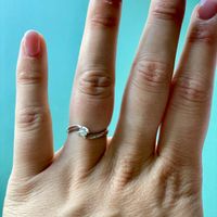 E ora mostraci una foto del tuo anello di fidanzamento! - 1