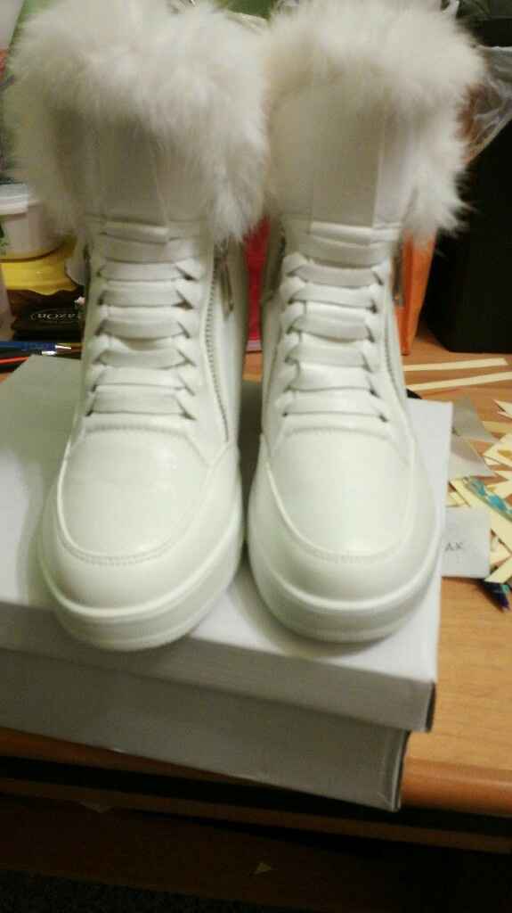 Hai comprato le scarpe di ricambio per il ricevimento? - 2