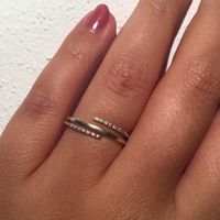 E ora mostraci una foto del tuo anello di fidanzamento! - 1