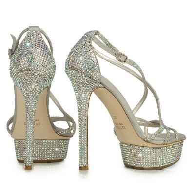 Mi postate le vostre scarpe?? - 1