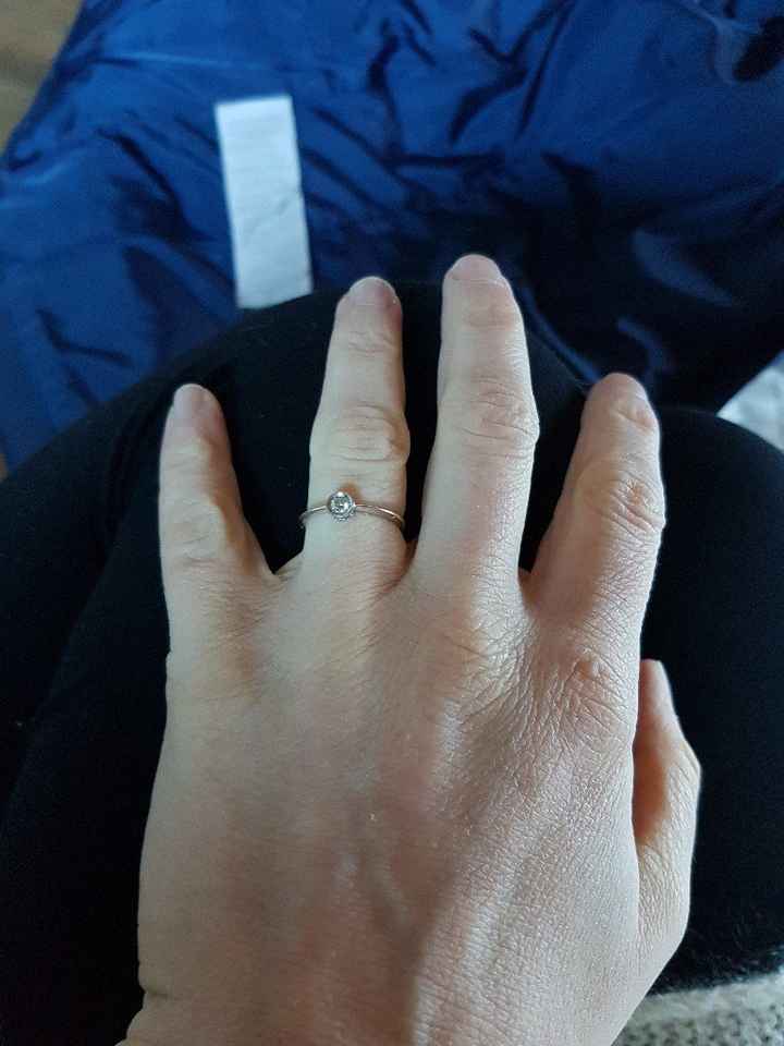 #LoveFriday - Mostrateci il vostro anello di fidanzamento - 1