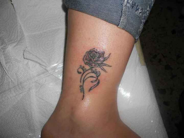 Tatoo caviglia destra