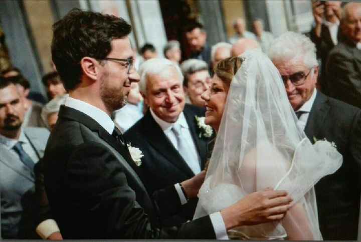  Chi vi alza il velo? - 1