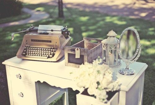 Guestbook e macchina da scrivere - 2