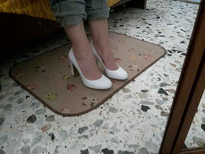 -36 scarpe trovate - 3
