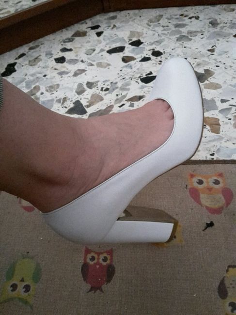 -36 scarpe trovate - 2