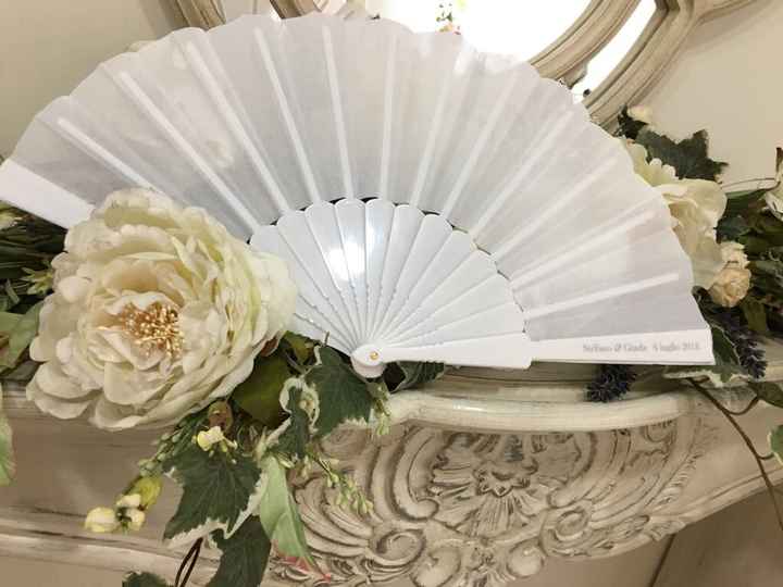 Ventagli bianchi personalizzati con scritte - 1