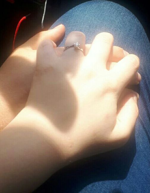 E ora mostraci una foto del tuo anello di fidanzamento! 4