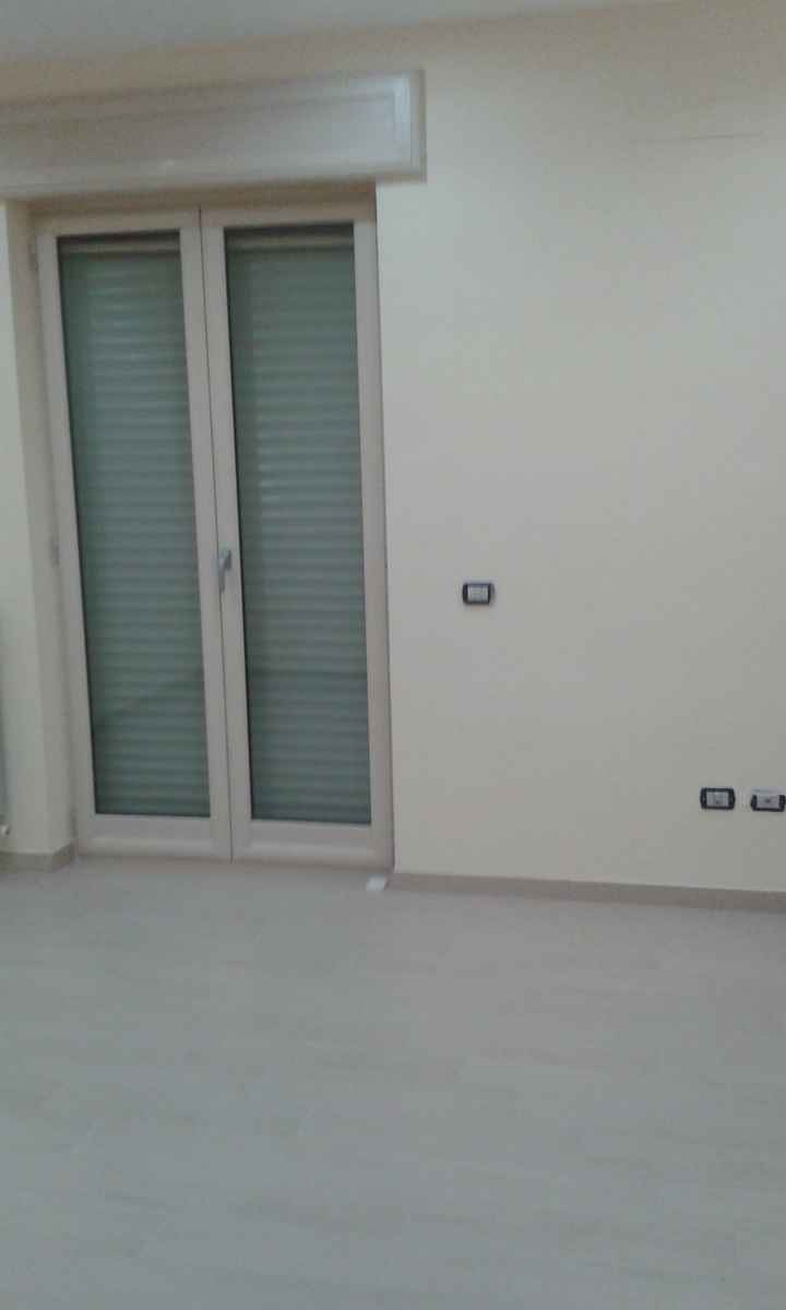 Aiuto colore infissi - 1